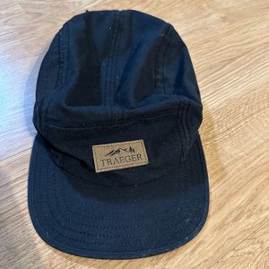 Traeger hat